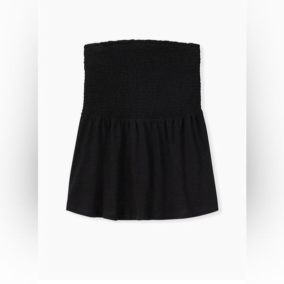 torrid Tops - NWOT Torrid Size 5 Smocked Strapless Babydoll Top